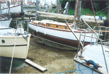 Winsome Lady at Littlehampton Shipyard